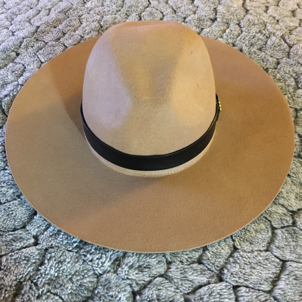 Beige Wool Hat - image 1